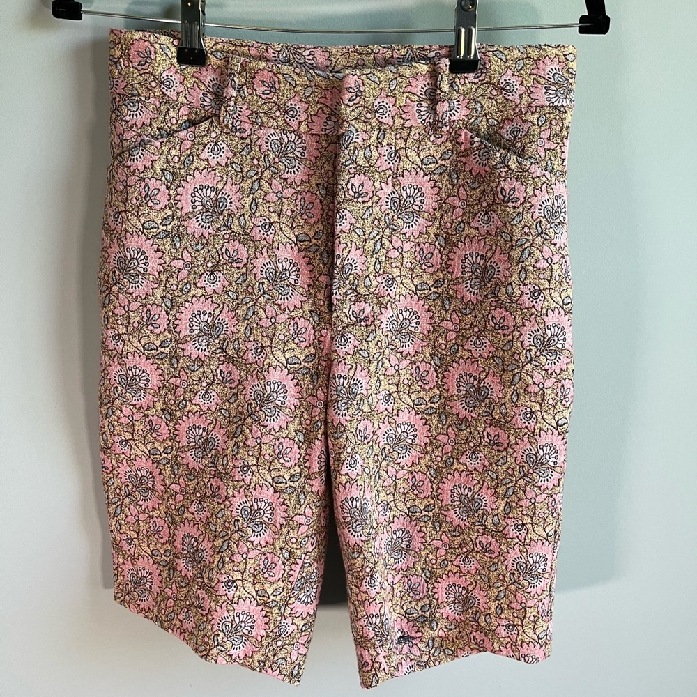 6397 Pink Floral Tapestry Bermuda Shorts Flat Front Size XS